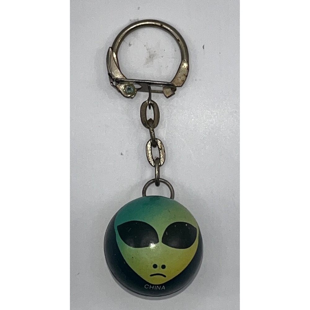 Vintage Alien Head Bouncy Ball Keychain Y2K Sci-Fi Novelty Green Black Accessory